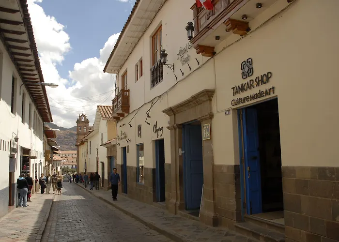 Herberg & El Triunfo Cuzco