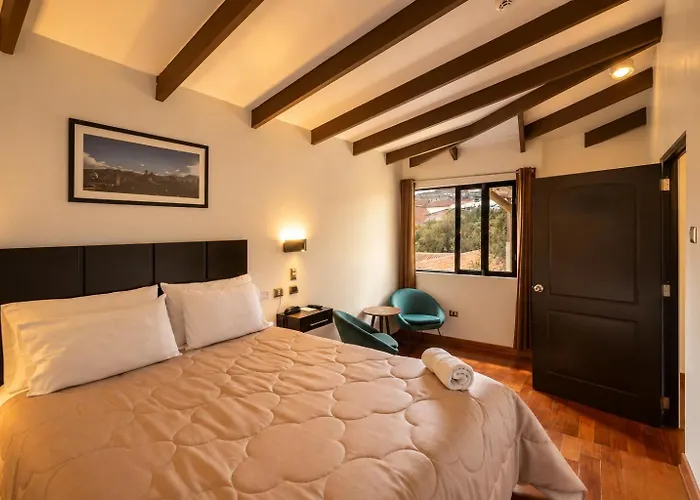 Inn & El Triunfo
